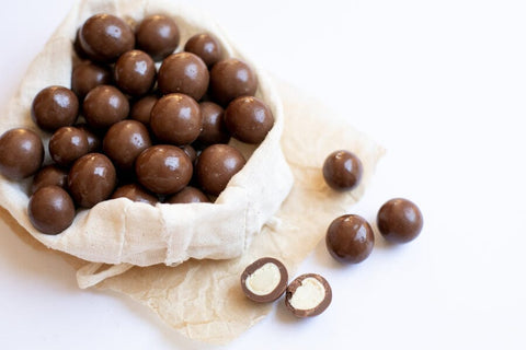 Nutworks Milk Choc Macadamias SUP 75g-Nutworks-iPantry-australia